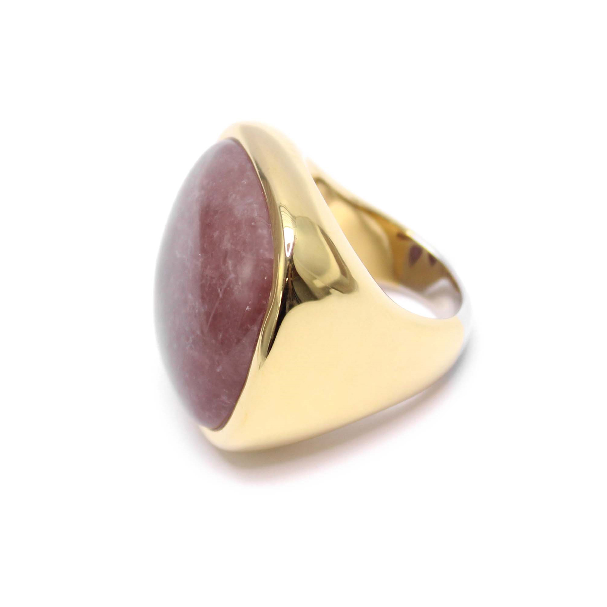 Bague à volume carrée en argent doré et pierre naturelle quartz fraise – Image 3