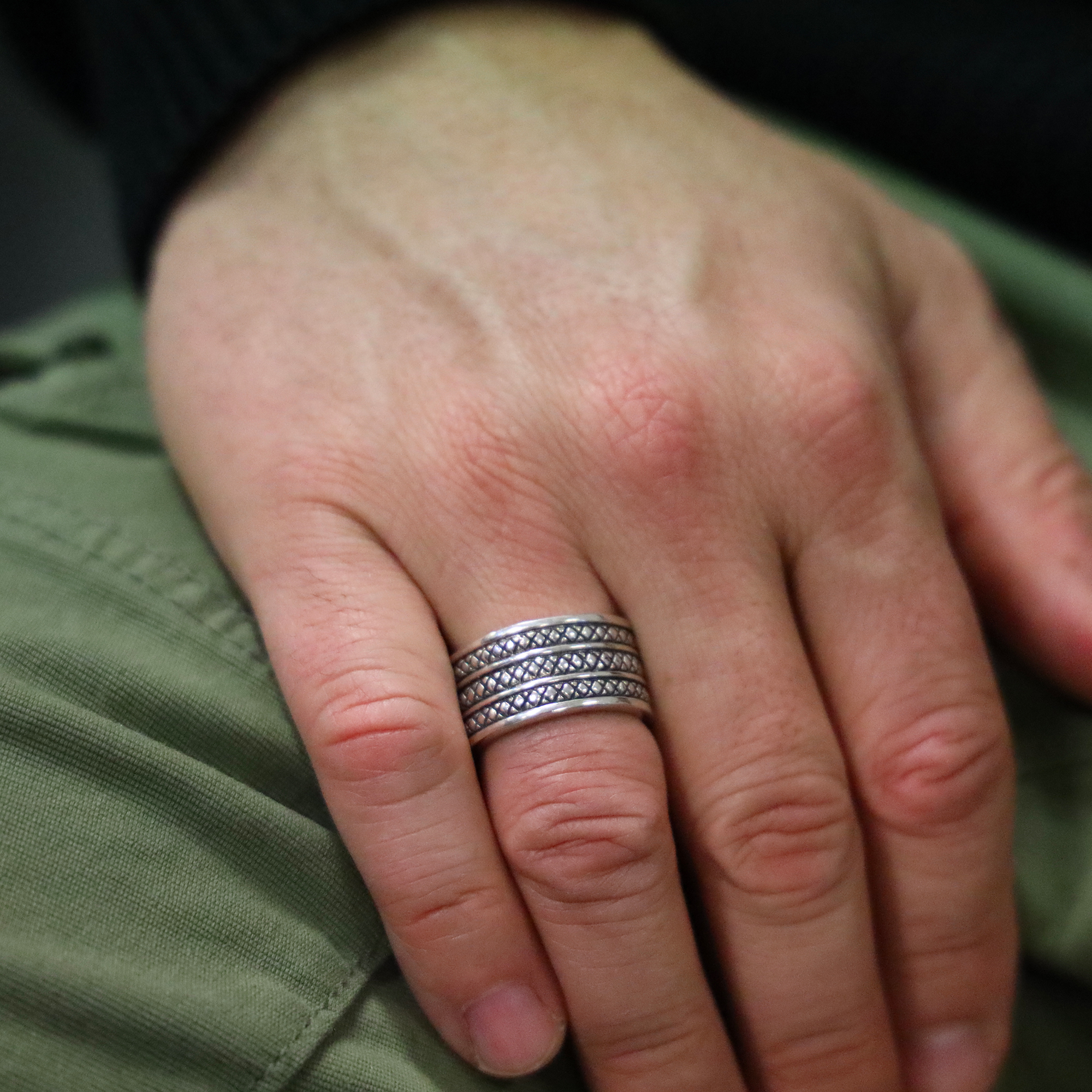 Bague en argent anneaux large ethnique pour homme – Image 4