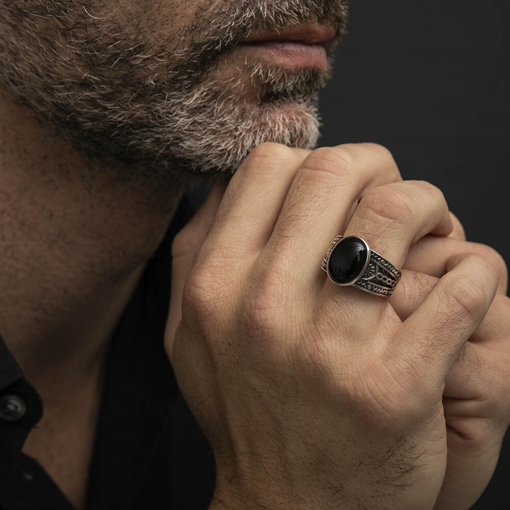 Alternative view of Bague homme ethnique onyx argent