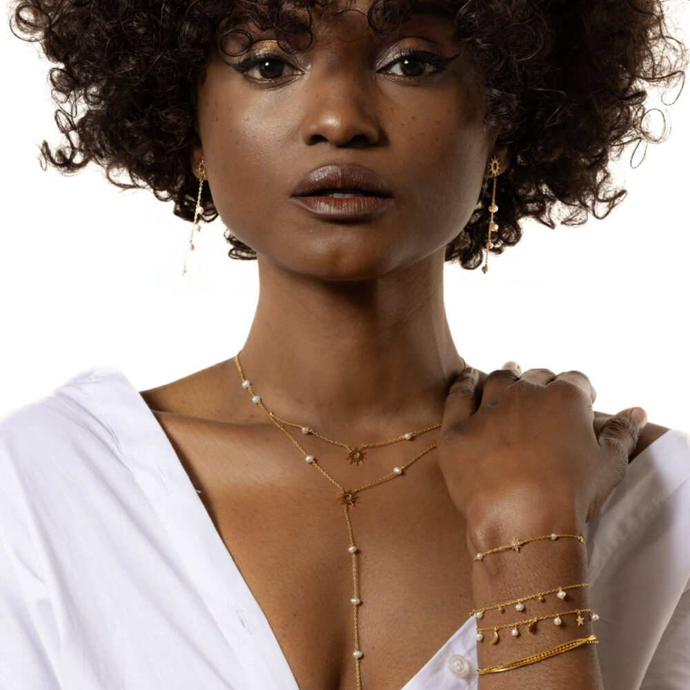 Alternative view of Boucles d'oreilles argent dorées pendantes soleil avec perles