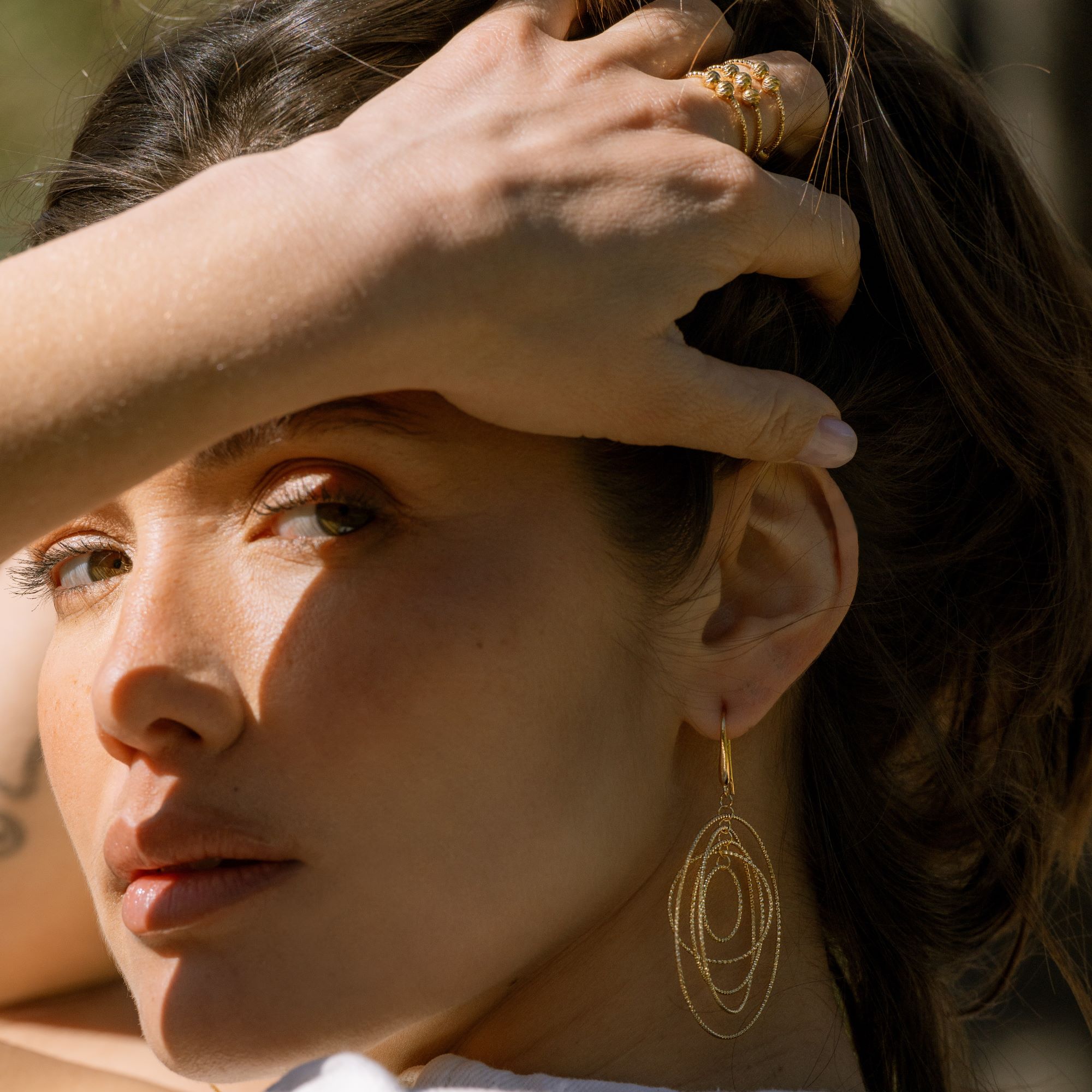 Boucles d'oreilles en argent doré multi cercle – Image 2