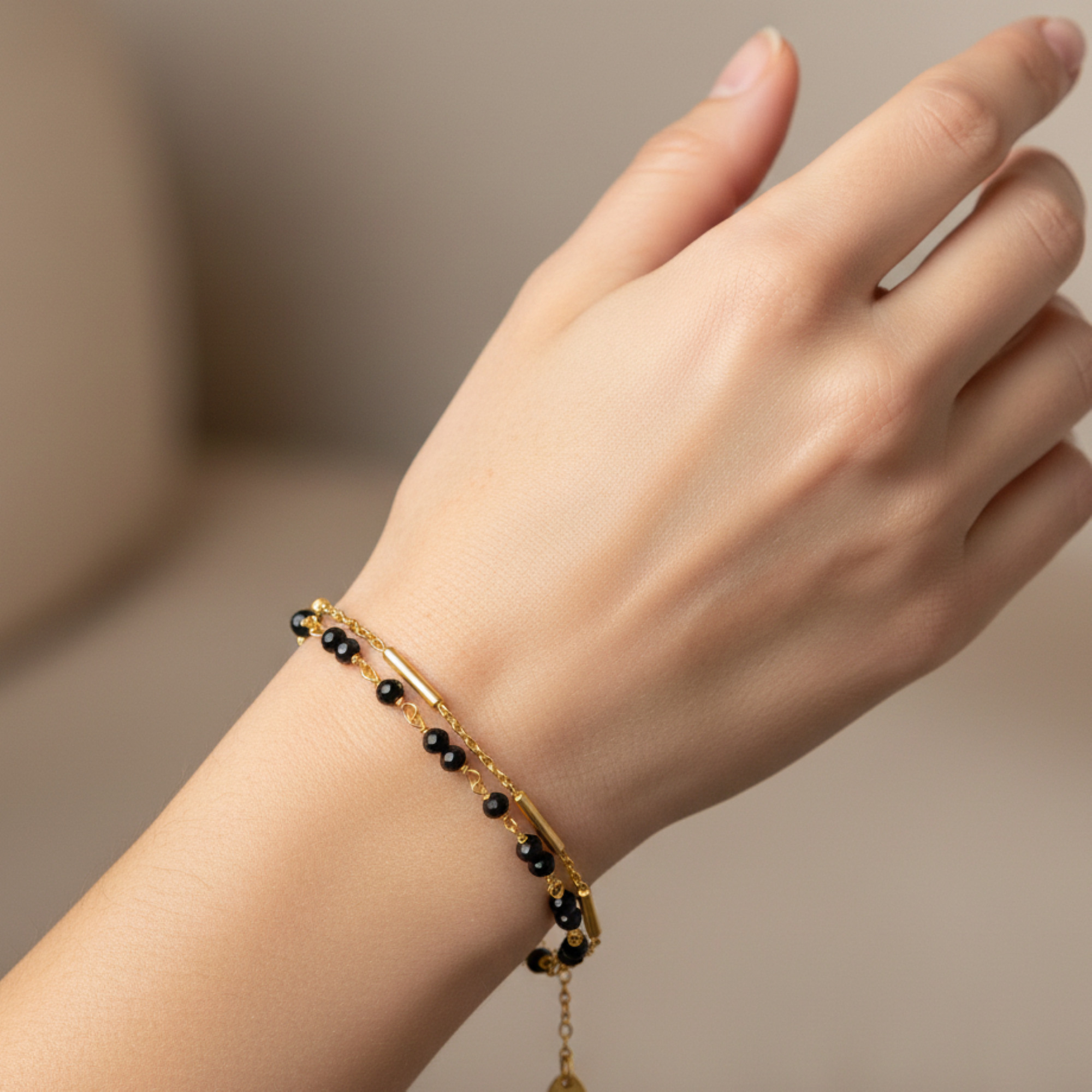 Bracelet argent doré doubles chaines barrettes pierres Spinelle noire – Image 2