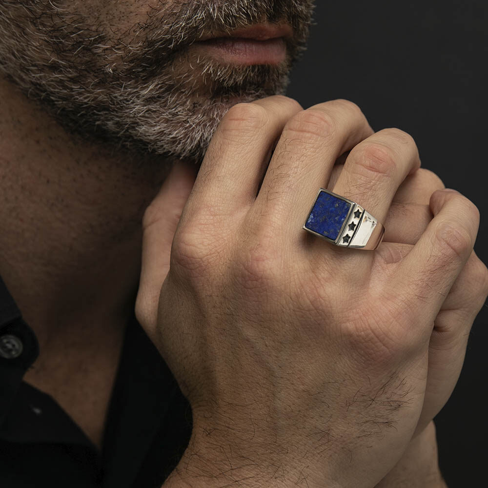 Alternative view of Chevalière homme étoiles lapis argent