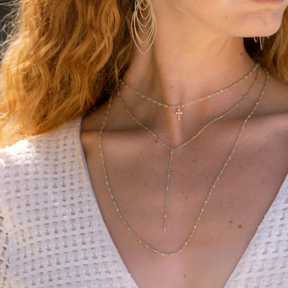 Alternative view of Collier argent doré croix en zirconium blanc et pierres amazonite