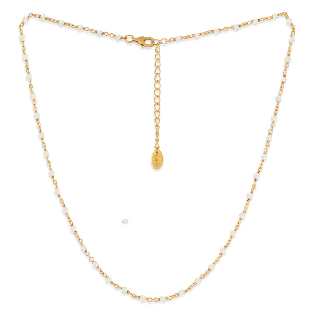 Alternative view of Collier argent doré et pierres naturelles blanche