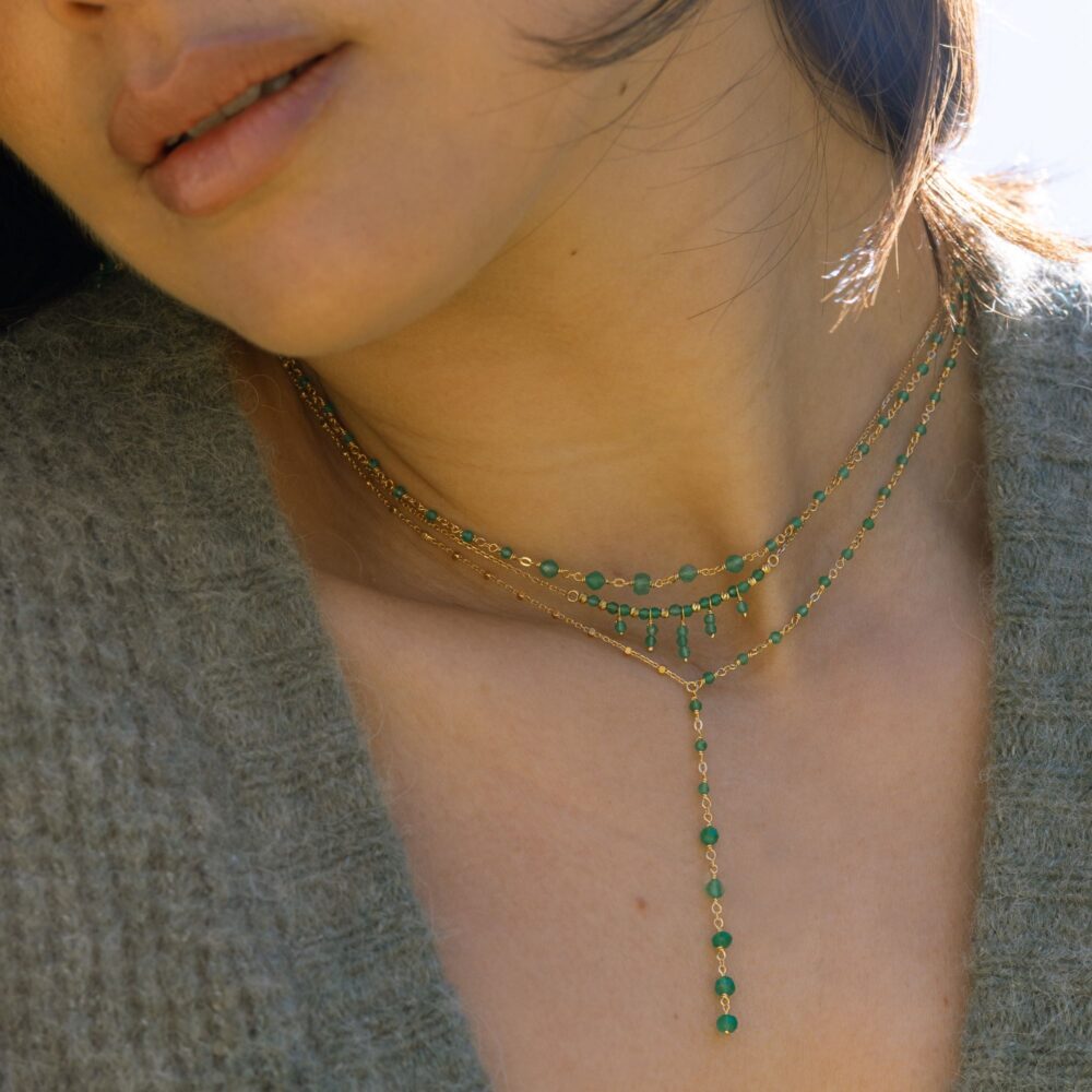 Alternative view of Collier argent doré cascade cravate pierre onyx vert