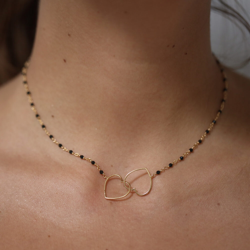 Alternative view of Collier argent doré double cœur et pierre rouge